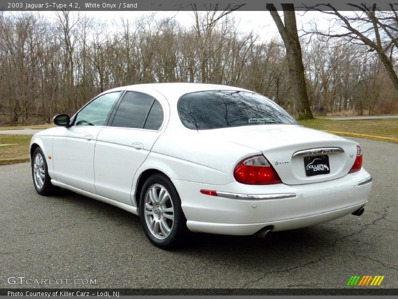 White Onyx / Sand 2003 Jaguar S-Type 4.2