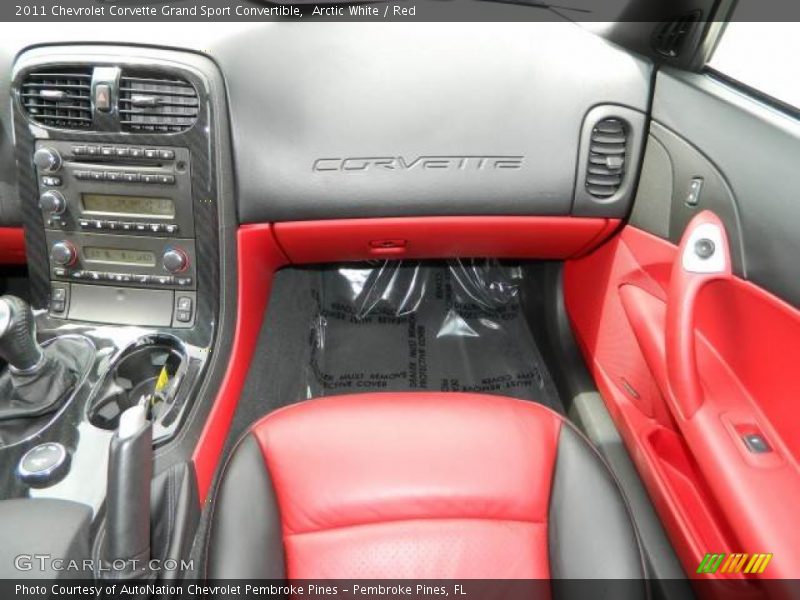 Arctic White / Red 2011 Chevrolet Corvette Grand Sport Convertible