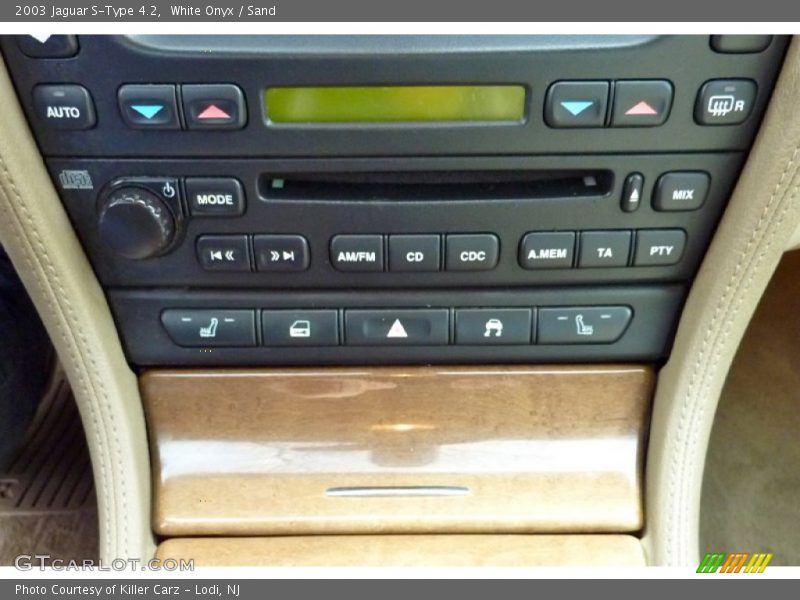 Controls of 2003 S-Type 4.2