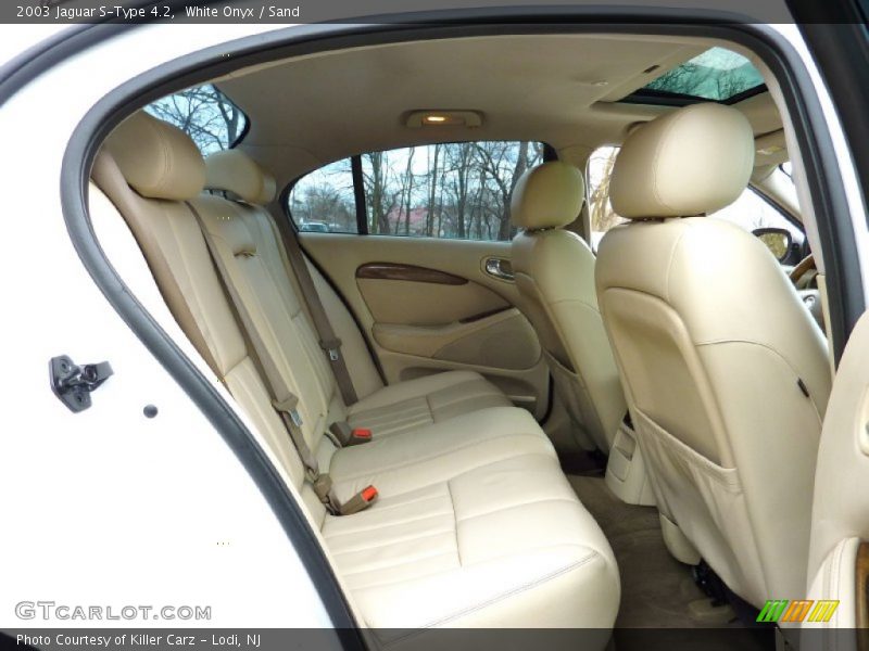 White Onyx / Sand 2003 Jaguar S-Type 4.2