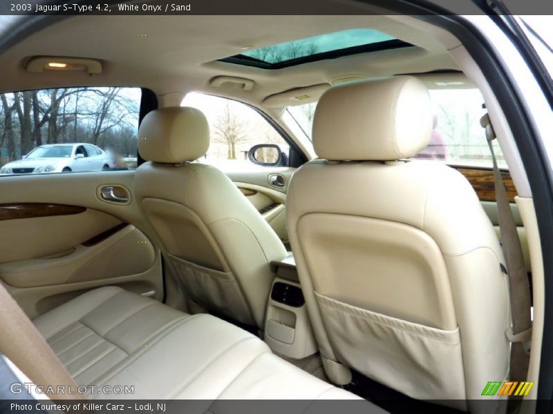 White Onyx / Sand 2003 Jaguar S-Type 4.2