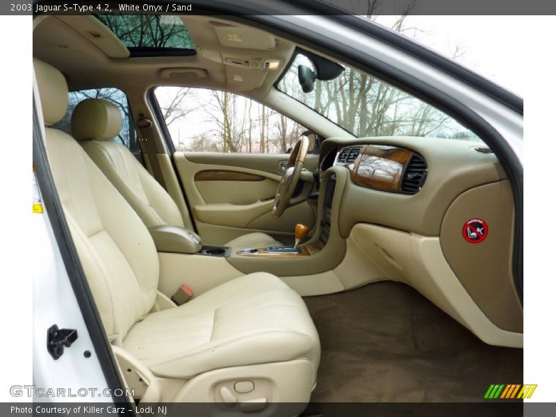 Front Seat of 2003 S-Type 4.2