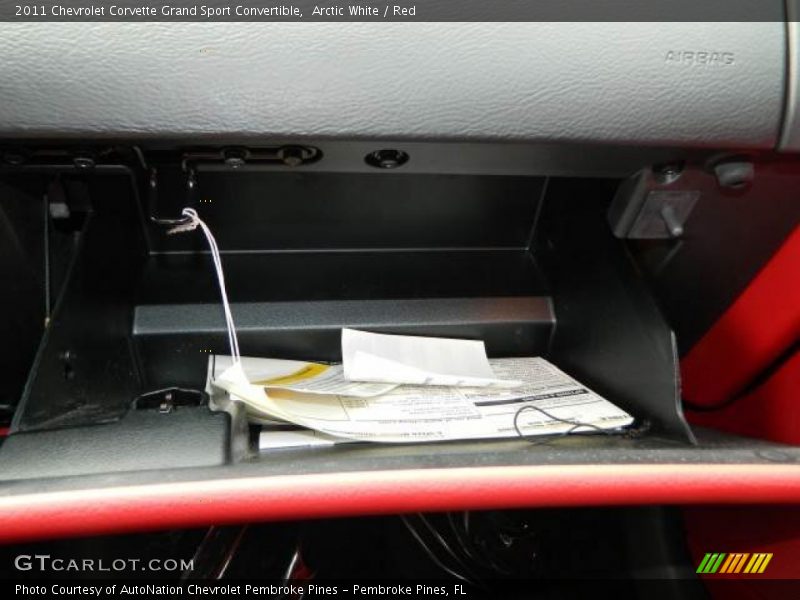 Arctic White / Red 2011 Chevrolet Corvette Grand Sport Convertible