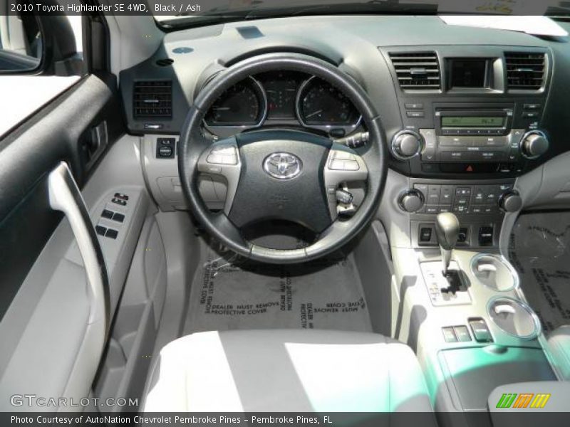 Black / Ash 2010 Toyota Highlander SE 4WD