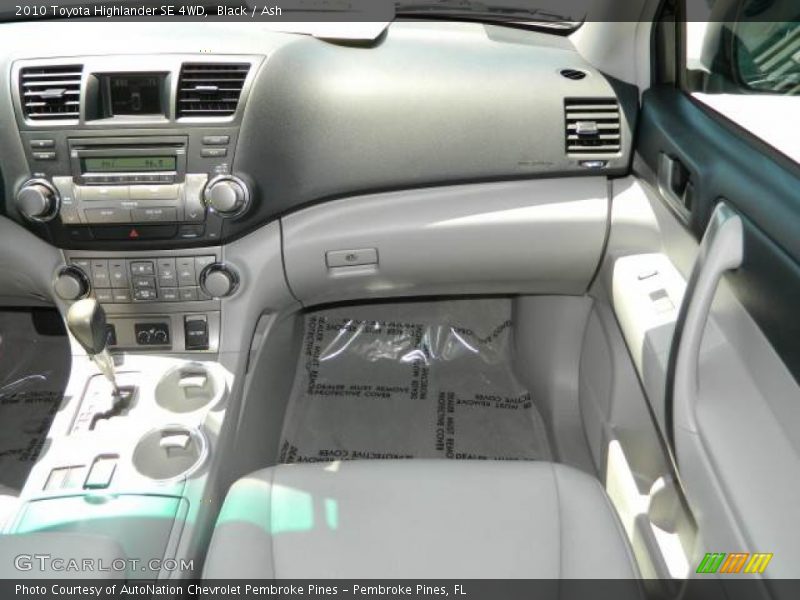 Black / Ash 2010 Toyota Highlander SE 4WD