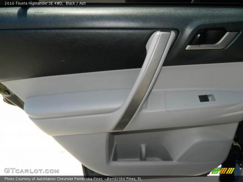 Black / Ash 2010 Toyota Highlander SE 4WD