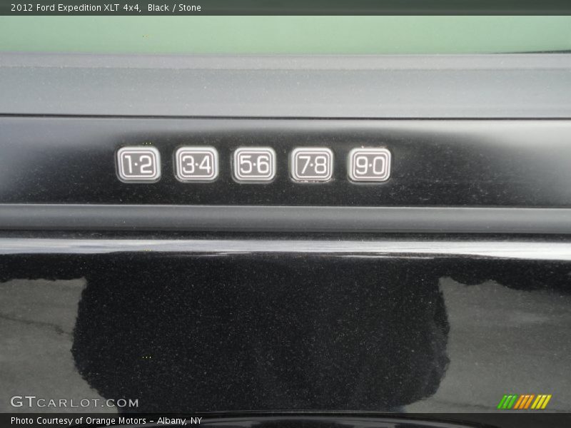 Black / Stone 2012 Ford Expedition XLT 4x4