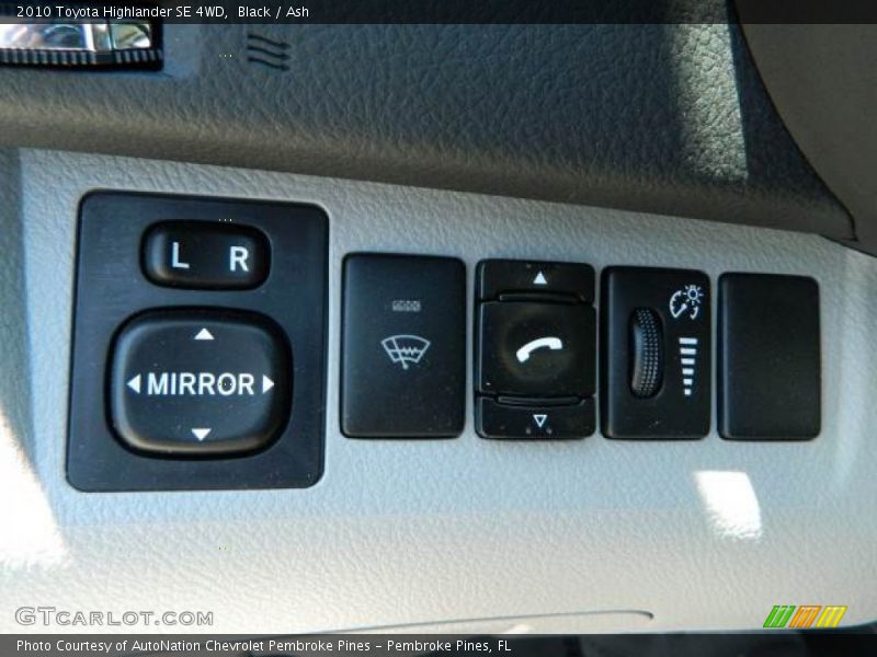 Black / Ash 2010 Toyota Highlander SE 4WD