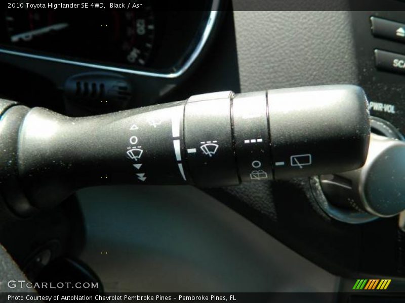 Black / Ash 2010 Toyota Highlander SE 4WD