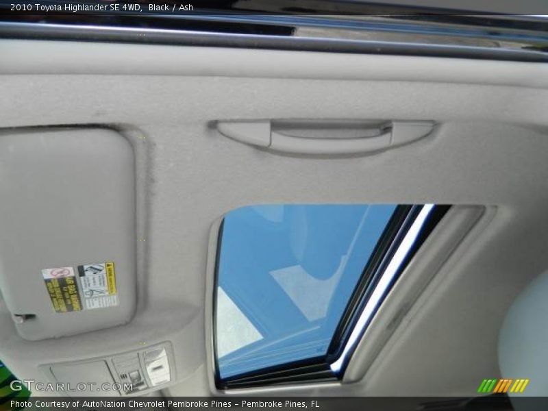 Black / Ash 2010 Toyota Highlander SE 4WD