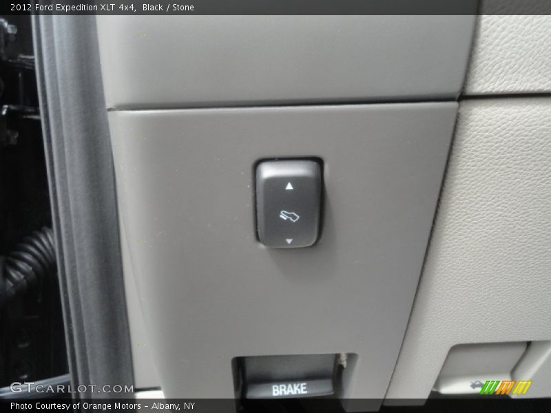 Black / Stone 2012 Ford Expedition XLT 4x4