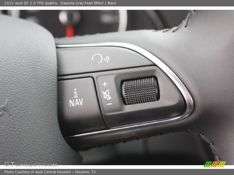 Controls of 2013 Q5 3.0 TFSI quattro