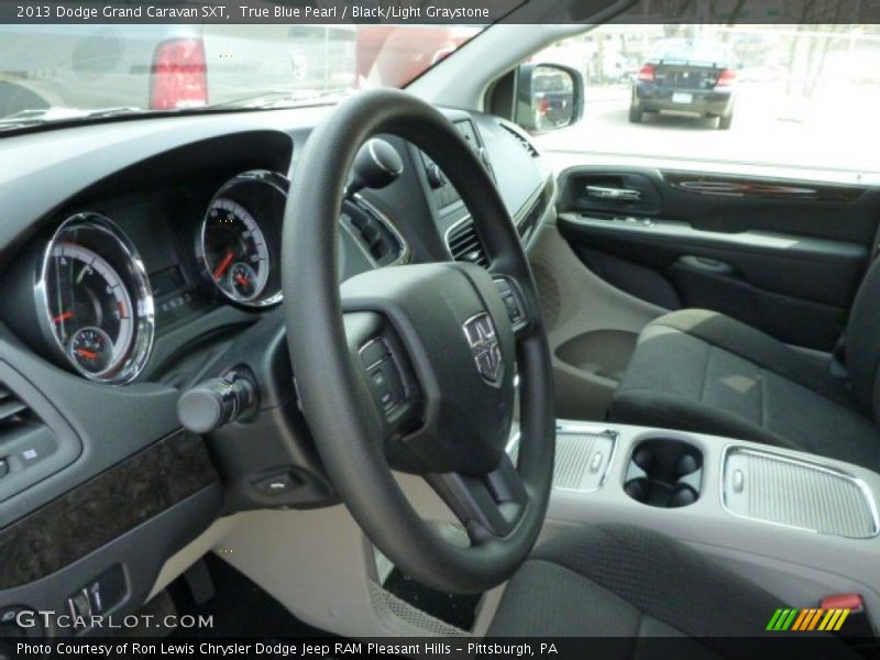 True Blue Pearl / Black/Light Graystone 2013 Dodge Grand Caravan SXT