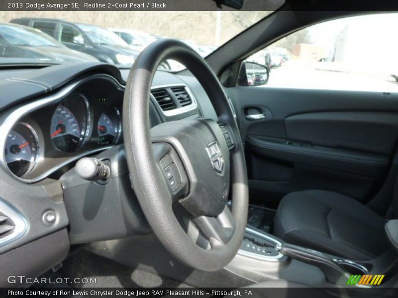 Redline 2-Coat Pearl / Black 2013 Dodge Avenger SE