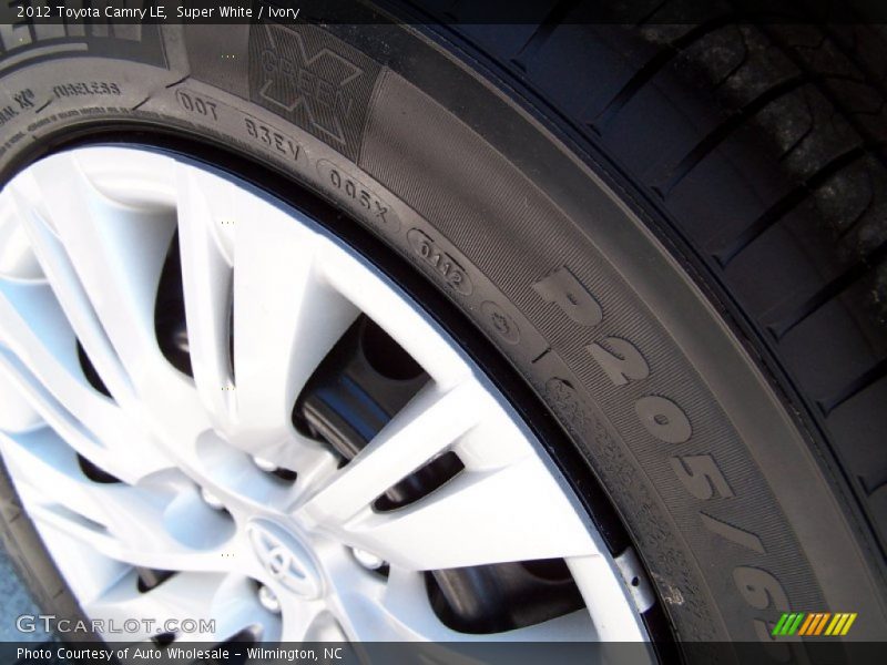 Super White / Ivory 2012 Toyota Camry LE