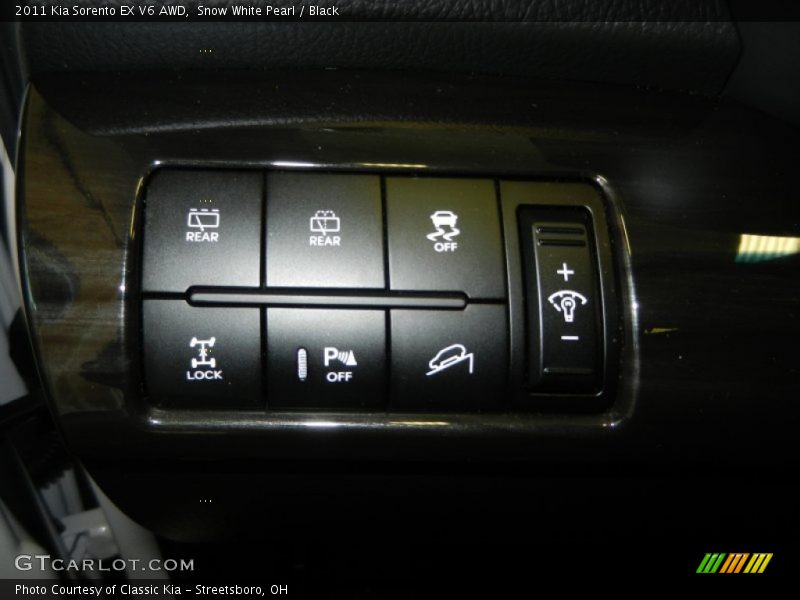 Snow White Pearl / Black 2011 Kia Sorento EX V6 AWD