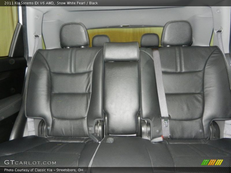 Snow White Pearl / Black 2011 Kia Sorento EX V6 AWD