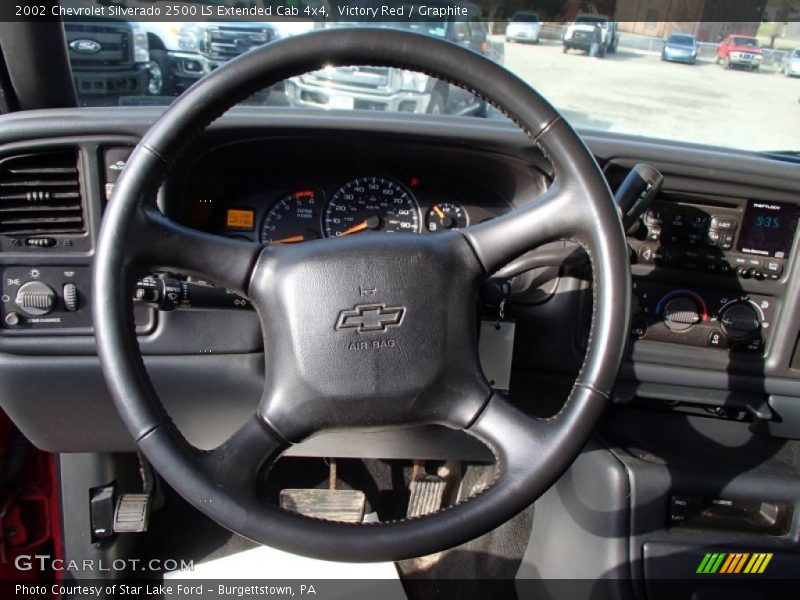 Victory Red / Graphite 2002 Chevrolet Silverado 2500 LS Extended Cab 4x4