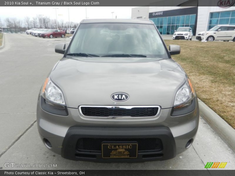 Titanium Gray / Black Soul Logo Cloth 2010 Kia Soul +