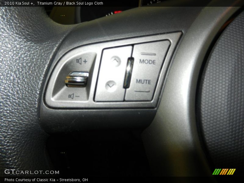 Titanium Gray / Black Soul Logo Cloth 2010 Kia Soul +