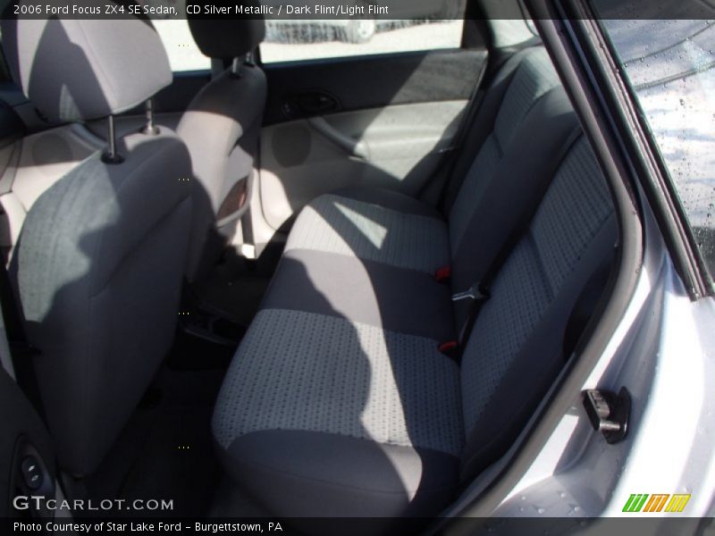 CD Silver Metallic / Dark Flint/Light Flint 2006 Ford Focus ZX4 SE Sedan