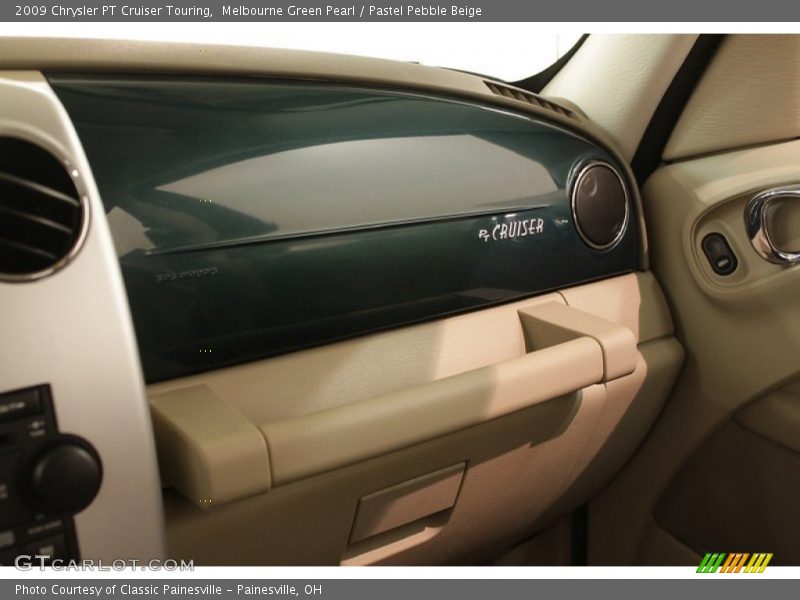 Melbourne Green Pearl / Pastel Pebble Beige 2009 Chrysler PT Cruiser Touring