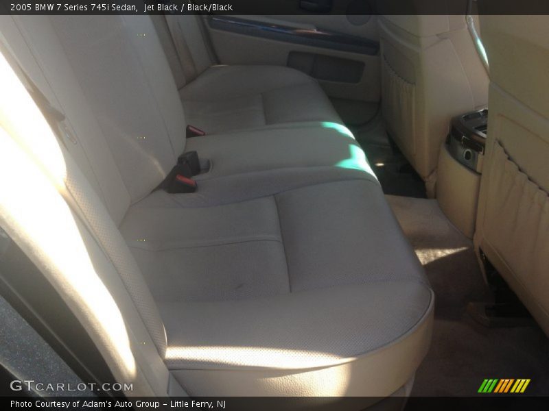 Jet Black / Black/Black 2005 BMW 7 Series 745i Sedan