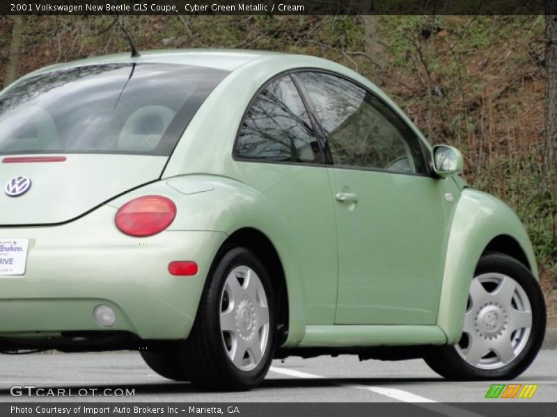Cyber Green Metallic / Cream 2001 Volkswagen New Beetle GLS Coupe
