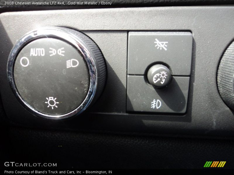 Gold Mist Metallic / Ebony 2008 Chevrolet Avalanche LTZ 4x4