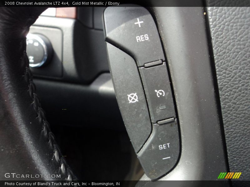 Gold Mist Metallic / Ebony 2008 Chevrolet Avalanche LTZ 4x4