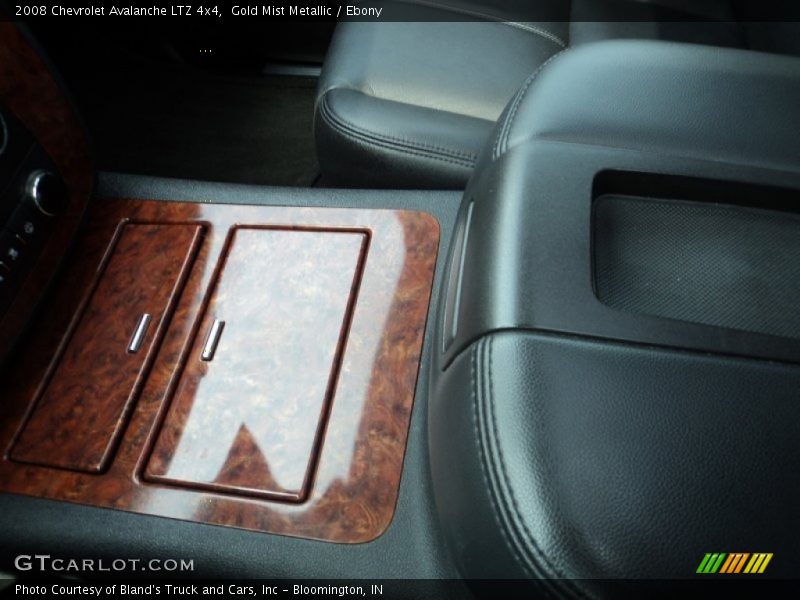 Gold Mist Metallic / Ebony 2008 Chevrolet Avalanche LTZ 4x4