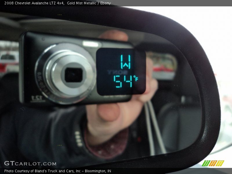 Gold Mist Metallic / Ebony 2008 Chevrolet Avalanche LTZ 4x4