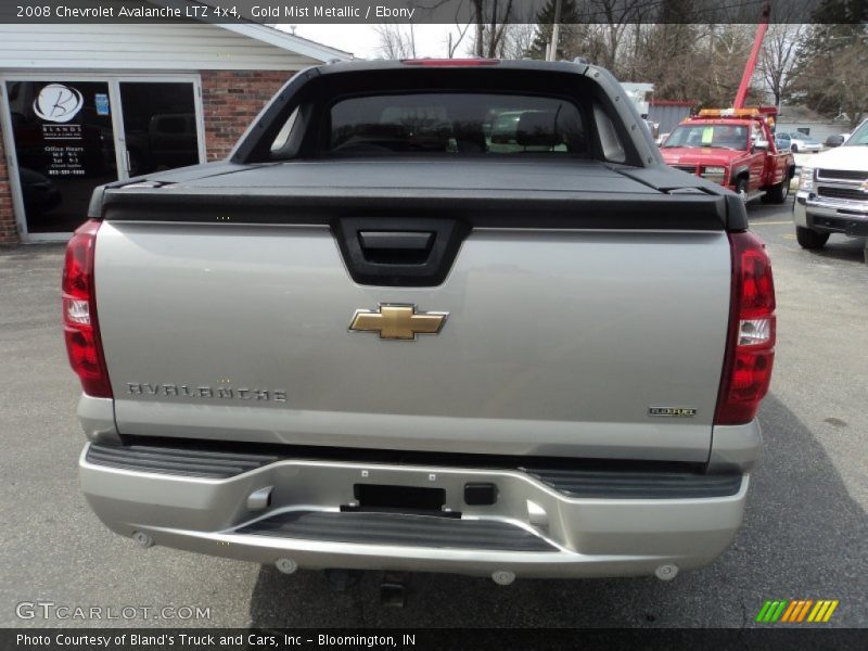 Gold Mist Metallic / Ebony 2008 Chevrolet Avalanche LTZ 4x4