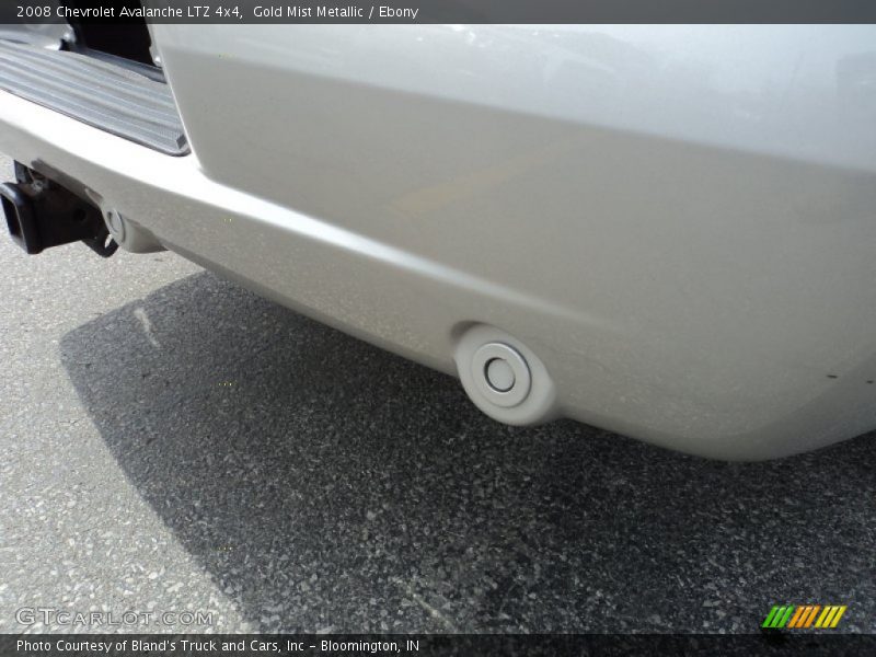 Gold Mist Metallic / Ebony 2008 Chevrolet Avalanche LTZ 4x4