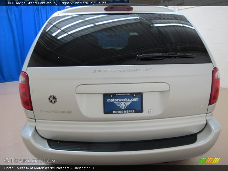 Bright Silver Metallic / Taupe 2003 Dodge Grand Caravan ES