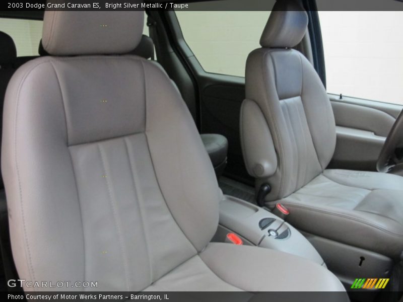 Bright Silver Metallic / Taupe 2003 Dodge Grand Caravan ES