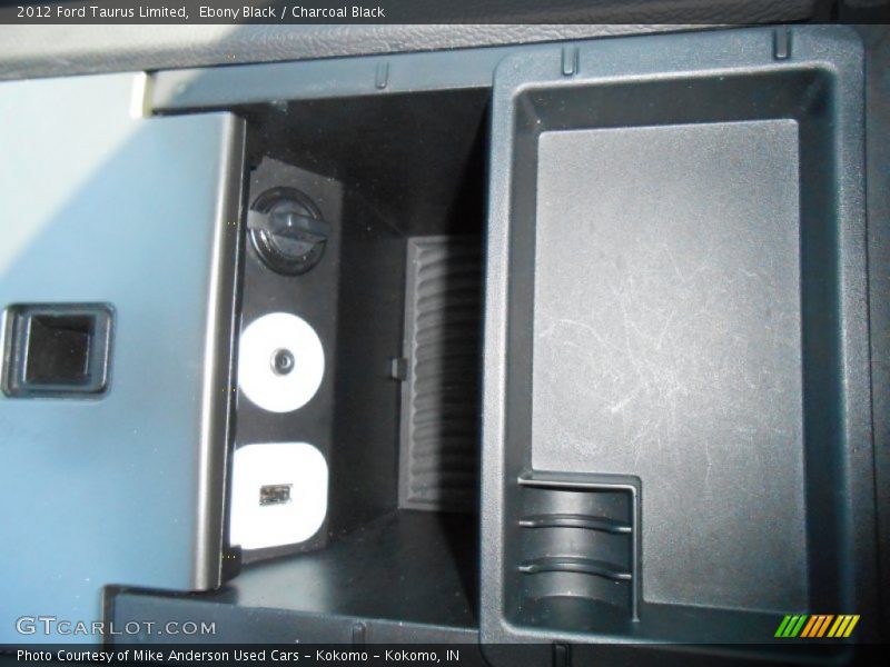 Ebony Black / Charcoal Black 2012 Ford Taurus Limited