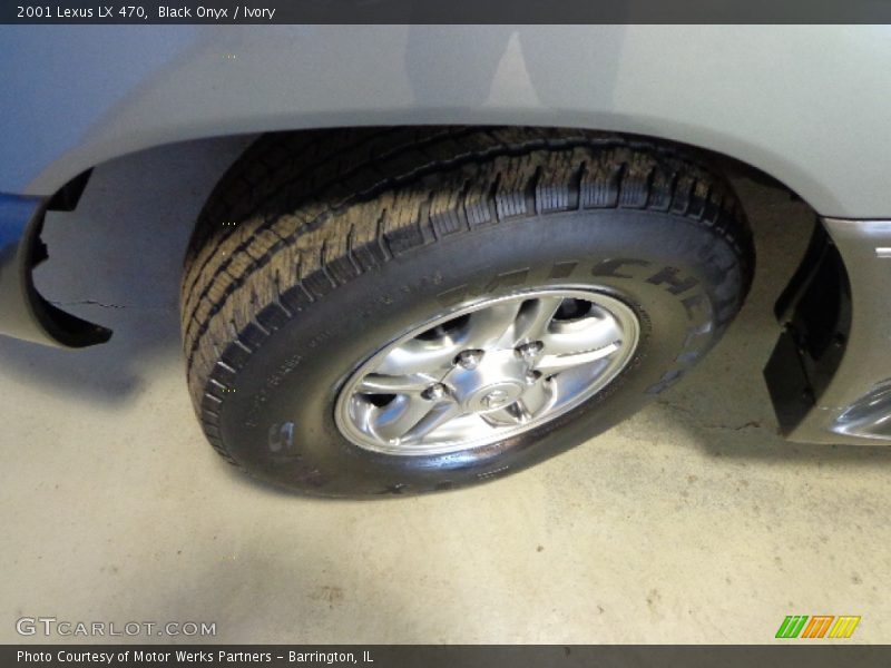 Black Onyx / Ivory 2001 Lexus LX 470