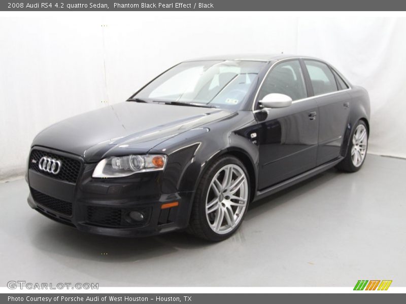 Front 3/4 View of 2008 RS4 4.2 quattro Sedan