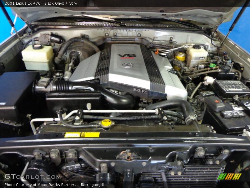 Black Onyx / Ivory 2001 Lexus LX 470