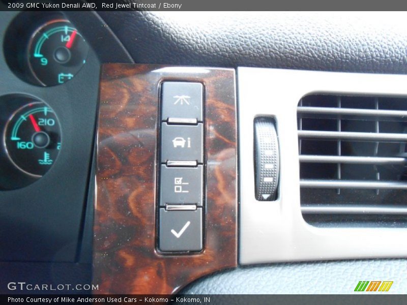 Red Jewel Tintcoat / Ebony 2009 GMC Yukon Denali AWD