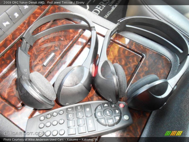 Red Jewel Tintcoat / Ebony 2009 GMC Yukon Denali AWD