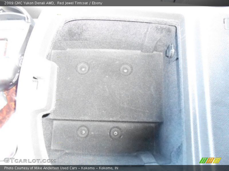Red Jewel Tintcoat / Ebony 2009 GMC Yukon Denali AWD