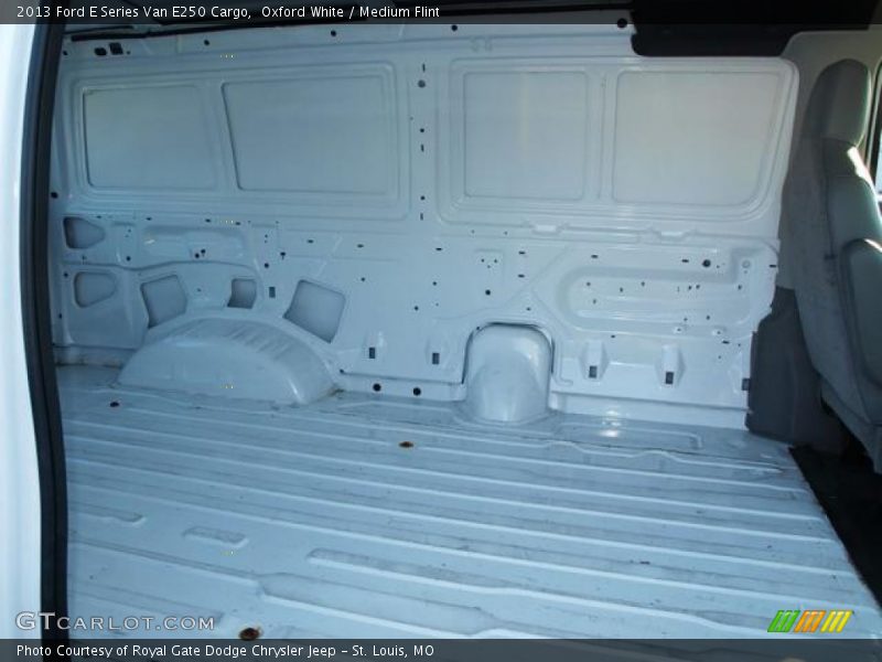 Oxford White / Medium Flint 2013 Ford E Series Van E250 Cargo