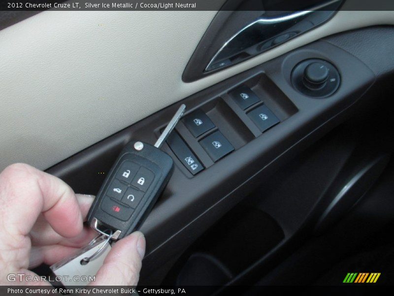 Silver Ice Metallic / Cocoa/Light Neutral 2012 Chevrolet Cruze LT