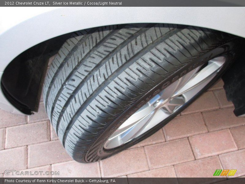 Silver Ice Metallic / Cocoa/Light Neutral 2012 Chevrolet Cruze LT