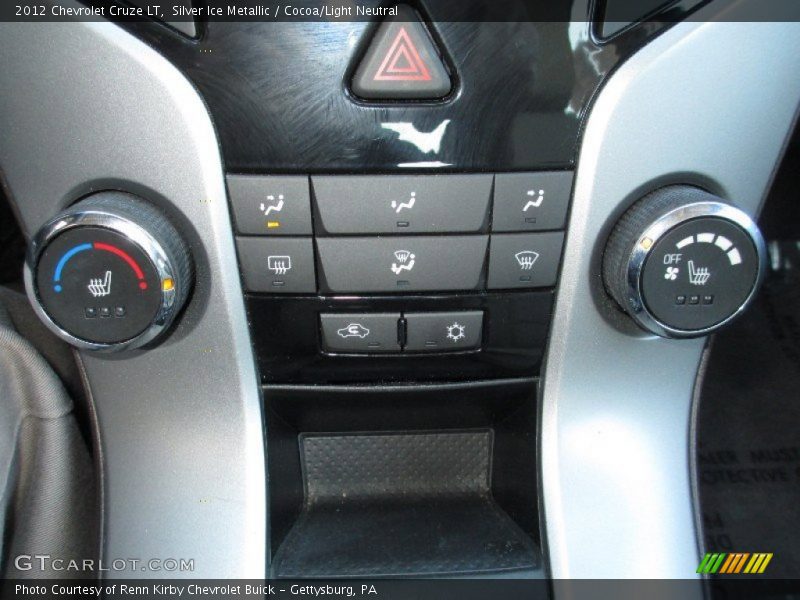 Controls of 2012 Cruze LT