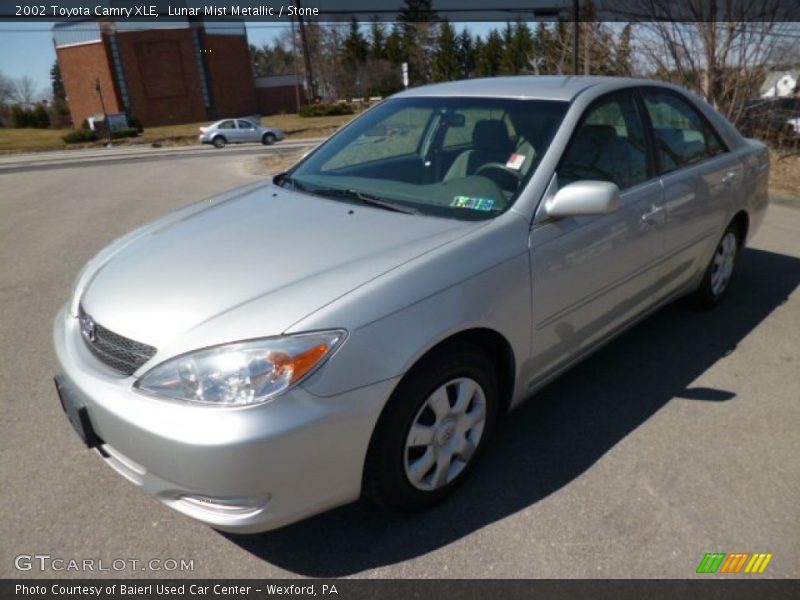Lunar Mist Metallic / Stone 2002 Toyota Camry XLE