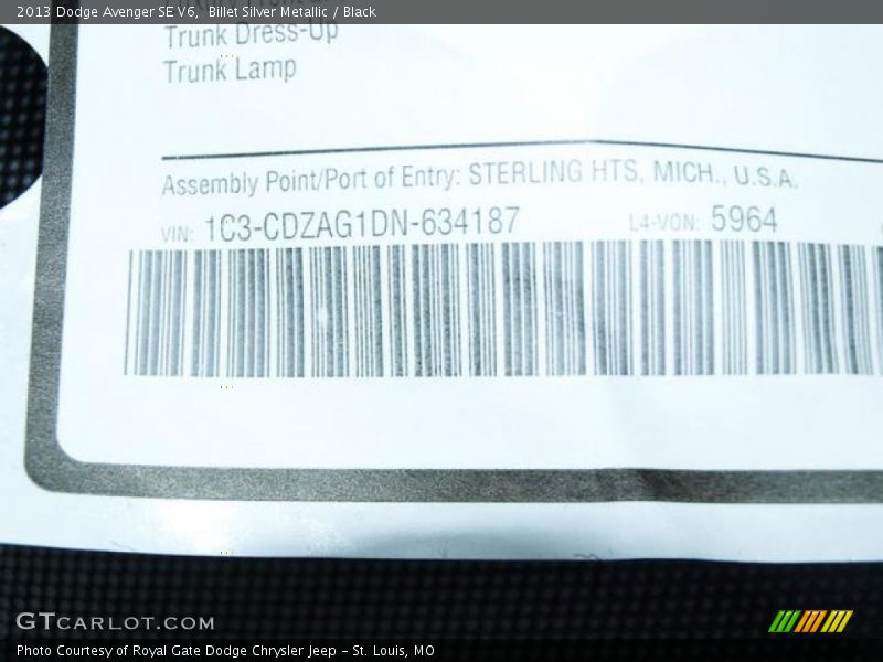 Billet Silver Metallic / Black 2013 Dodge Avenger SE V6