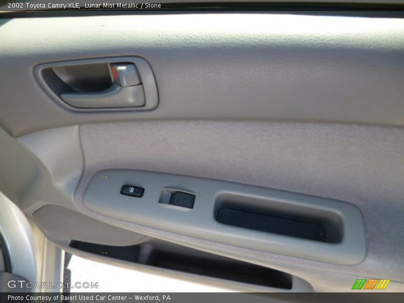 Lunar Mist Metallic / Stone 2002 Toyota Camry XLE